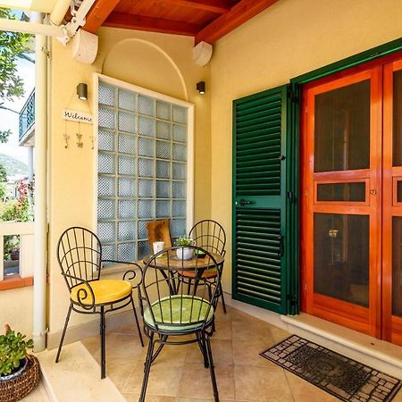 Apartment Jadranka With Sea View In Rogotin Екстериор снимка