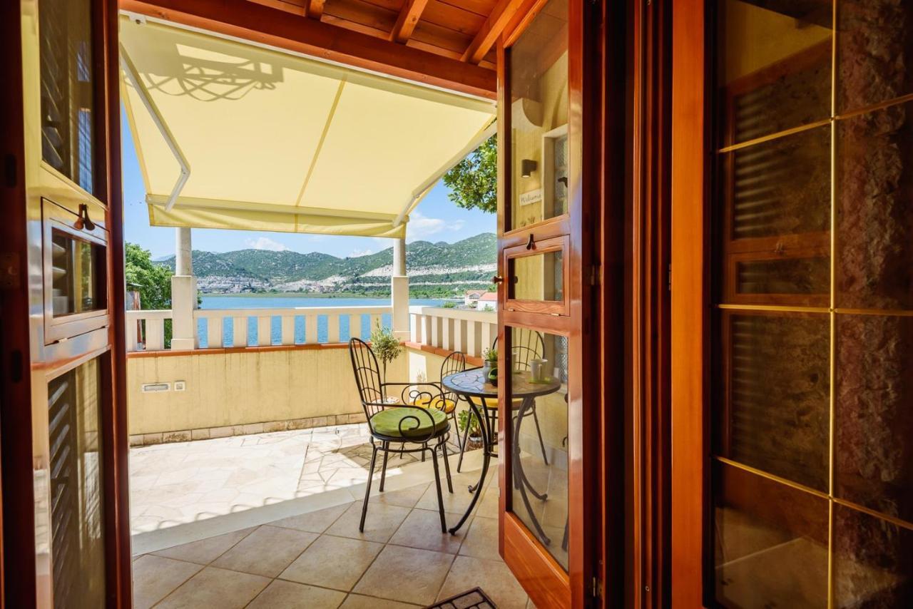 Apartment Jadranka With Sea View In Rogotin Екстериор снимка