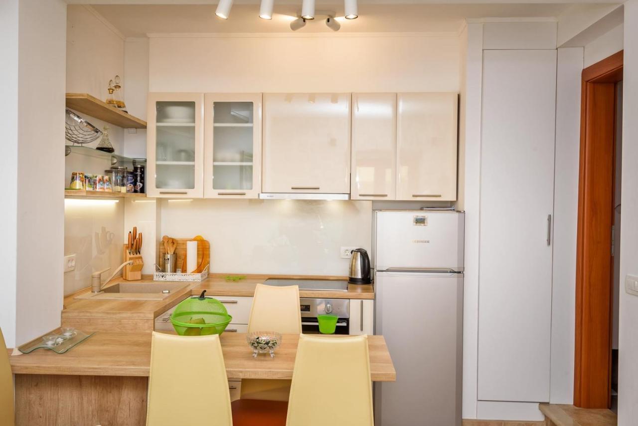 Apartment Jadranka With Sea View In Rogotin Екстериор снимка